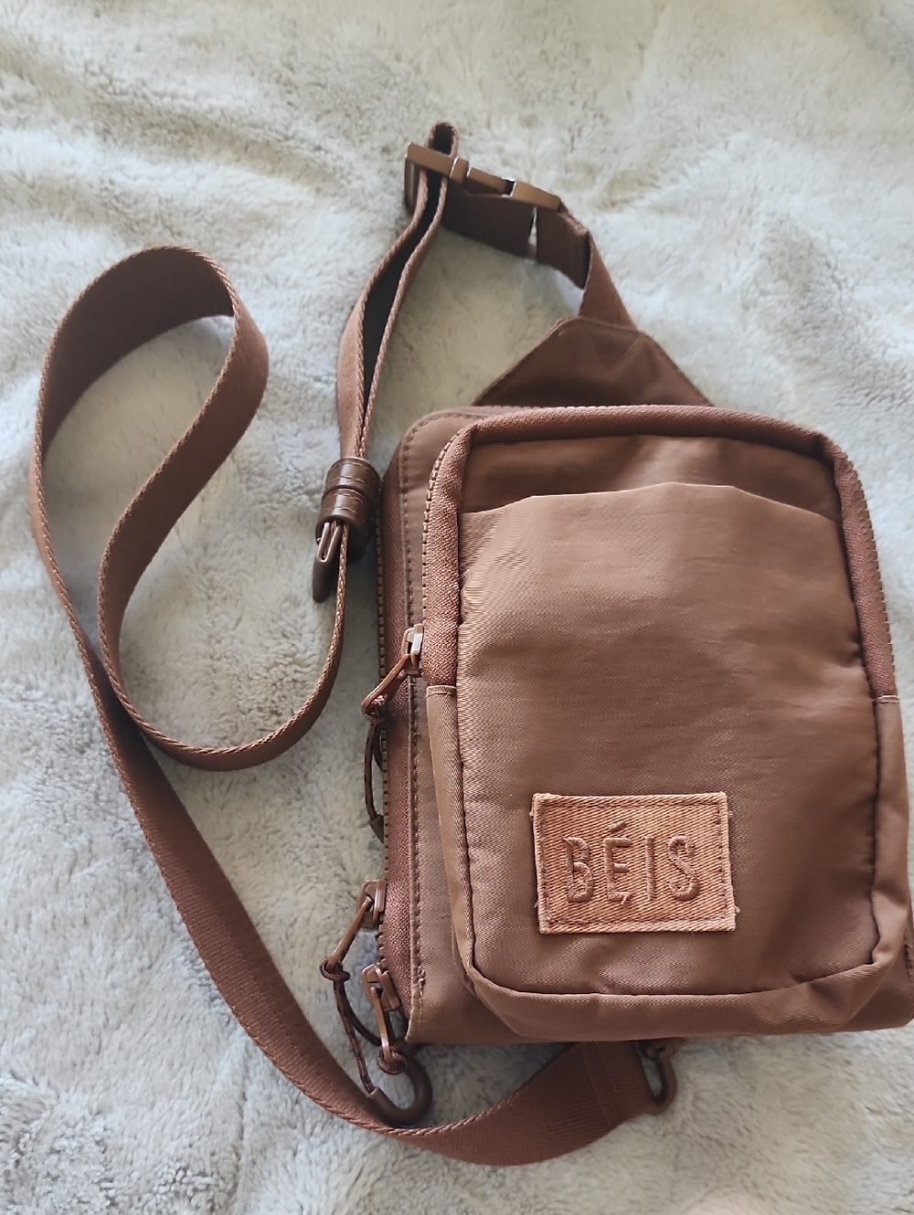 BEIS Brown Crossbody Mini Sling Bag